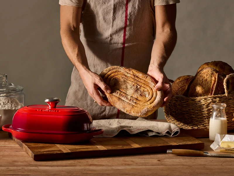 Le Creuset Brot Bräter Signature oval azure 29cm