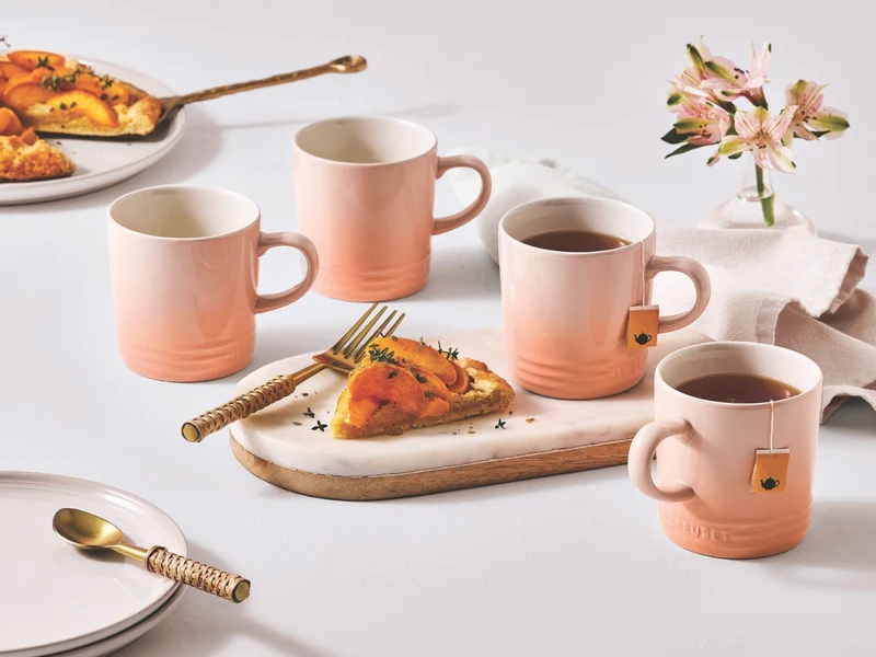 Le Creuset Becher mit Henkel pêche 0,35l