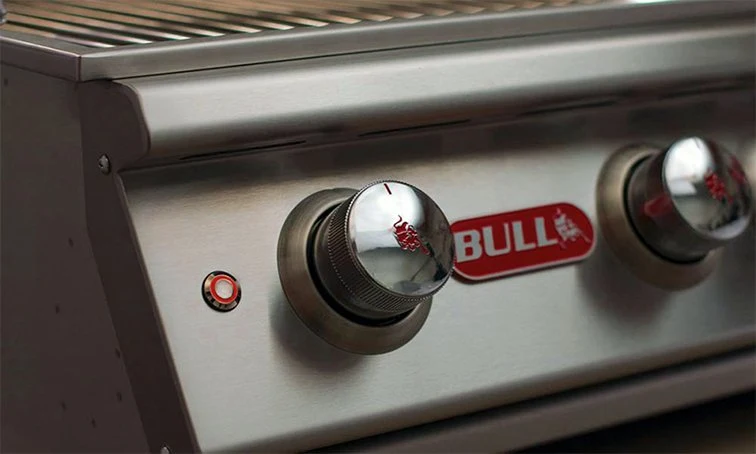 Bull Angus, Built-In