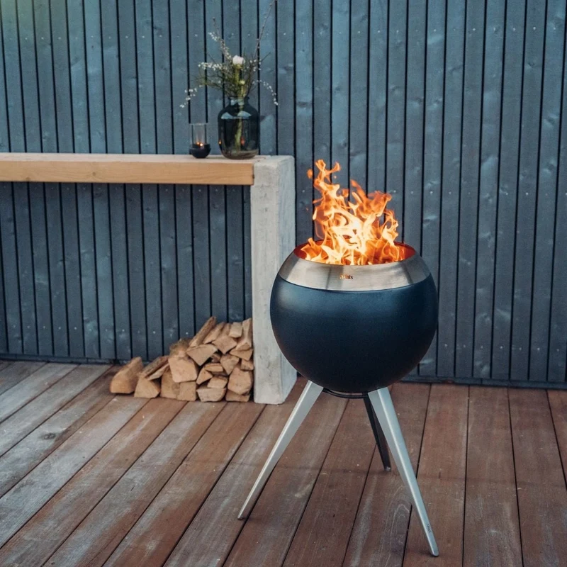 Höfats MOON 45 Feuerschale mit hohem Fuß