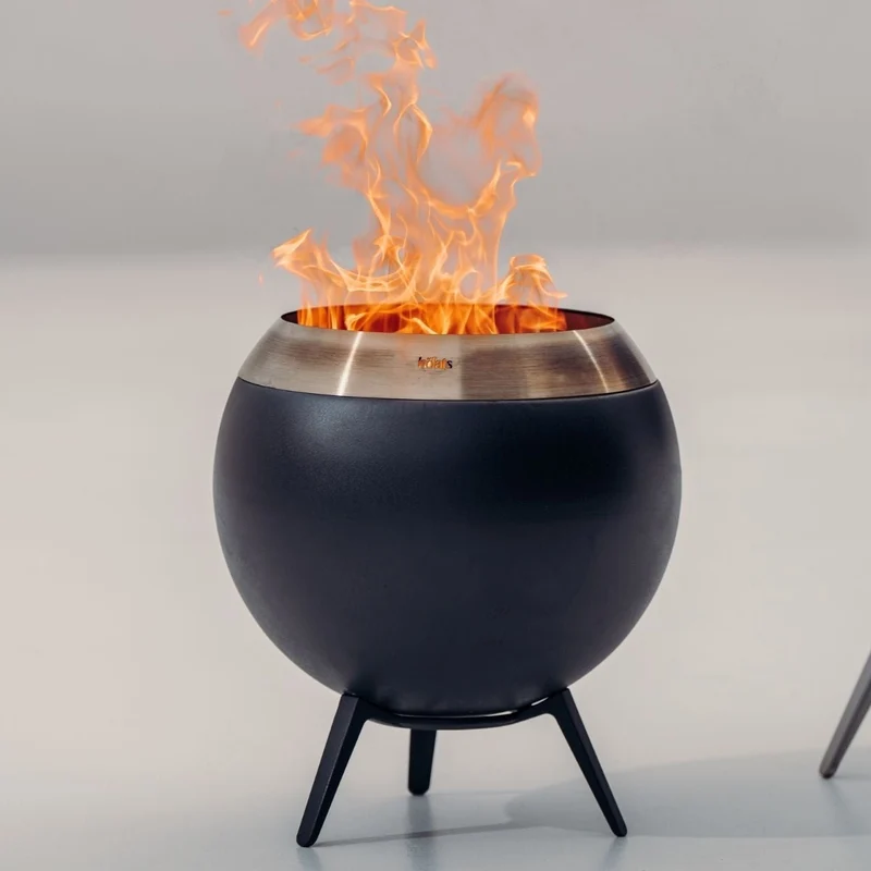 Höfats MOON 45 Feuerschale mit niedrigem Fuß