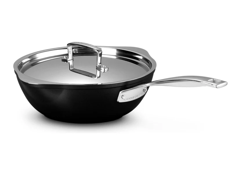 Le Creuset Aluminium-Antihaft Sautépfanne mit zwei Ausgießern rund 24cm