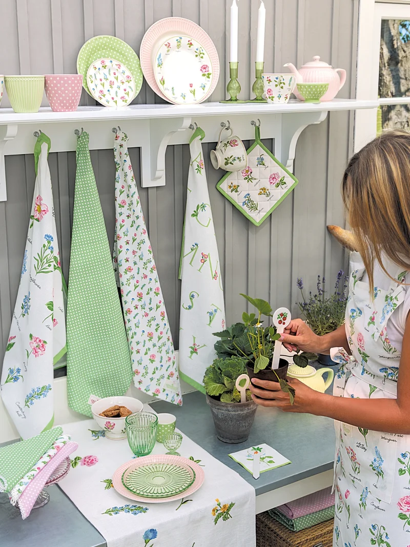 Greengate Dotty Mini Latte Cup pale pink 0,13l