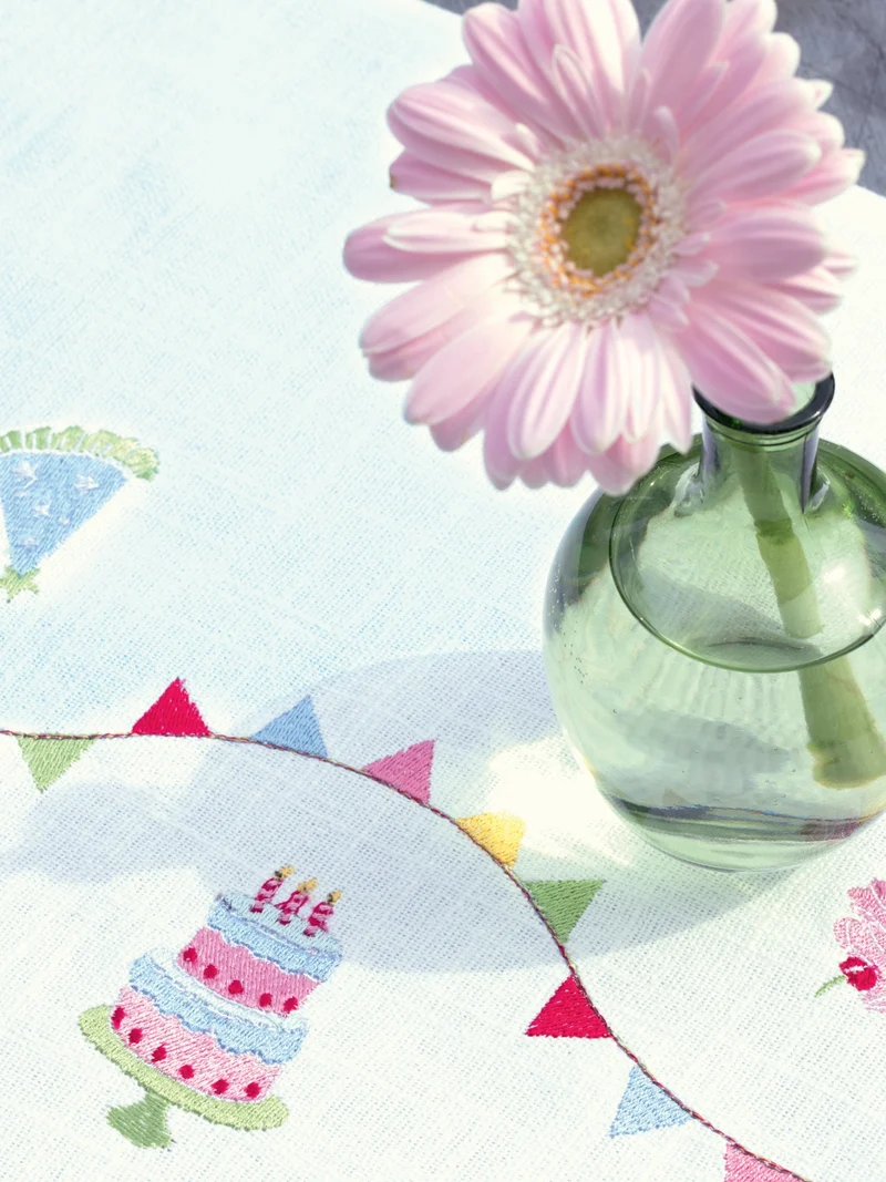 Greengate Dotty French Bowl medium pale blue 10cm