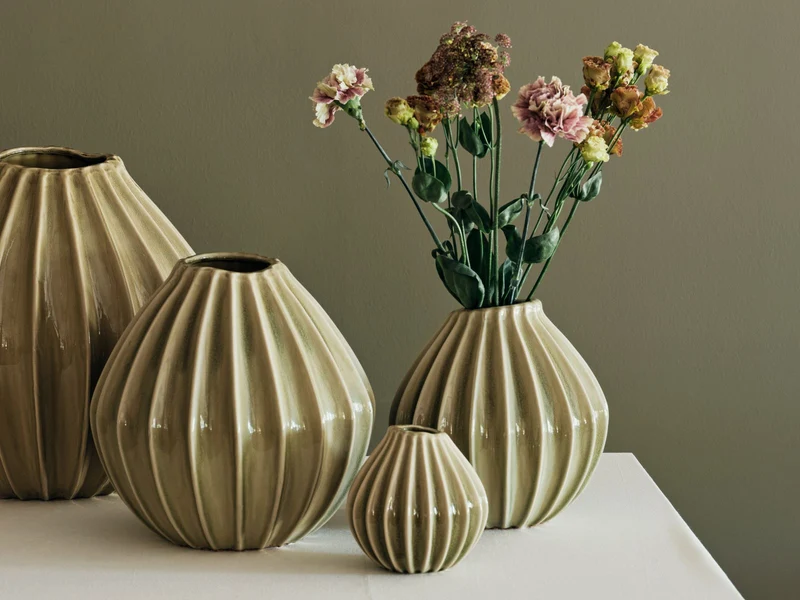 Broste Copenhagen Wide Vase S Dry sage 15cm
