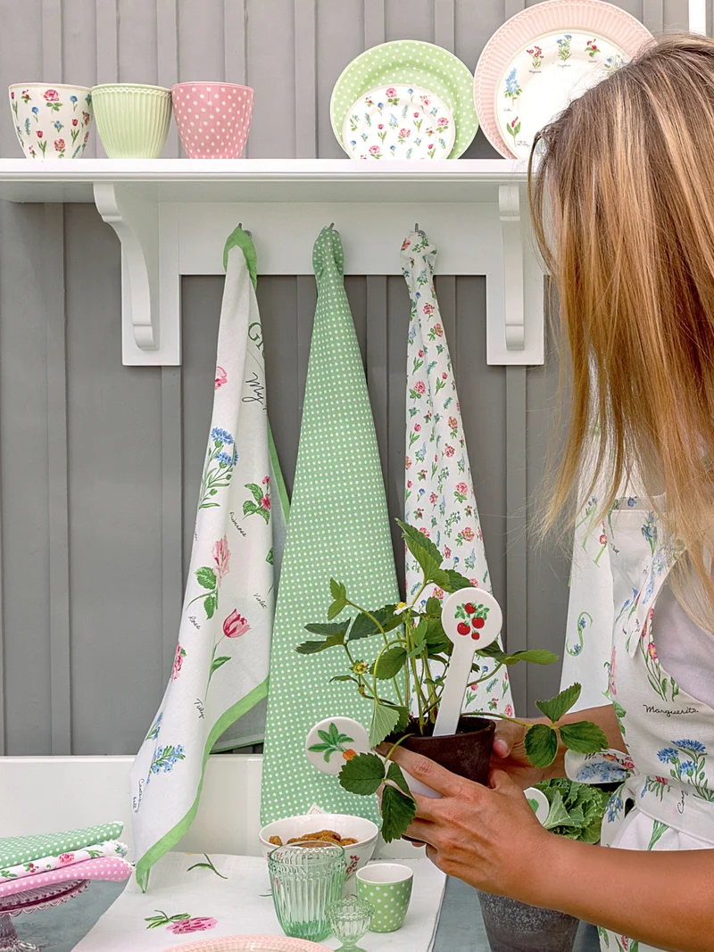 Greengate Dotty Mini Latte Cup pale green 0,13l