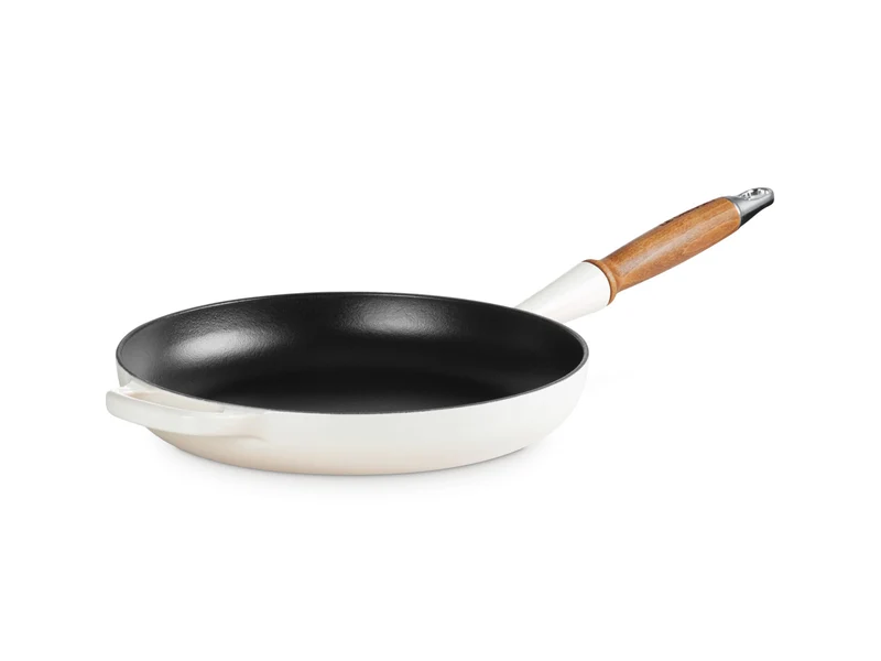 Le Creuset Brat- und Servierpfanne Signature mit Holzgriff meringue 26cm