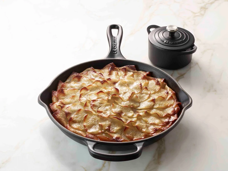 Le Creuset Brat- und Servierpfanne Signature rund schwarz matt 30cm