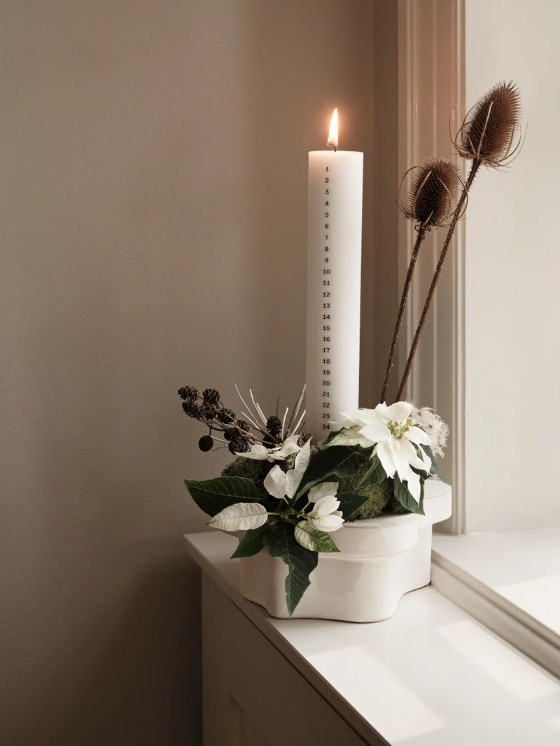 Broste Copenhagen Handwritten Kalenderlicht weiß 25cm