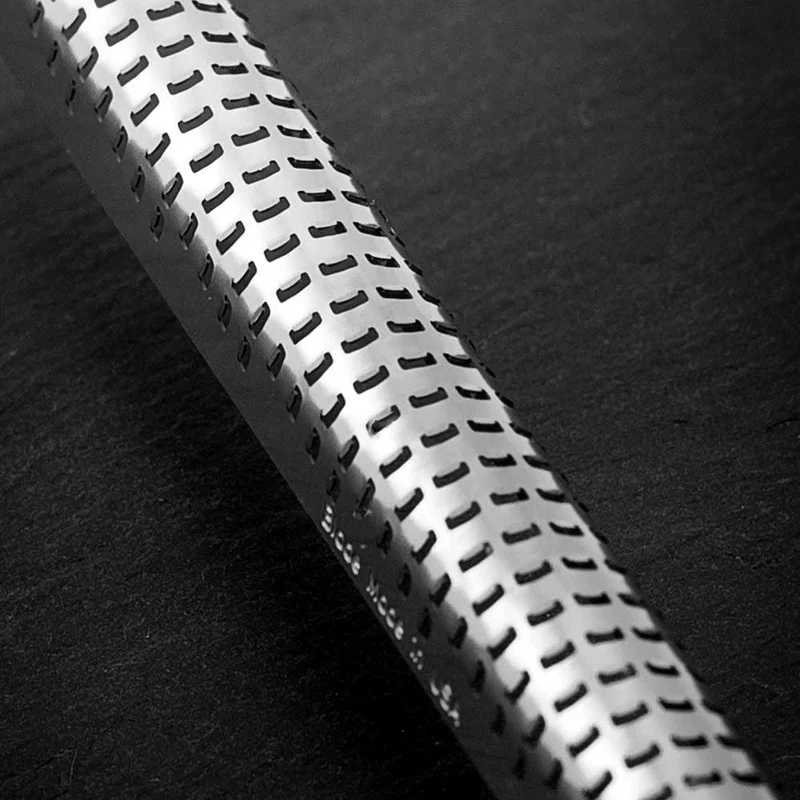 Microplane Premium Gewürzreibe, schwarz