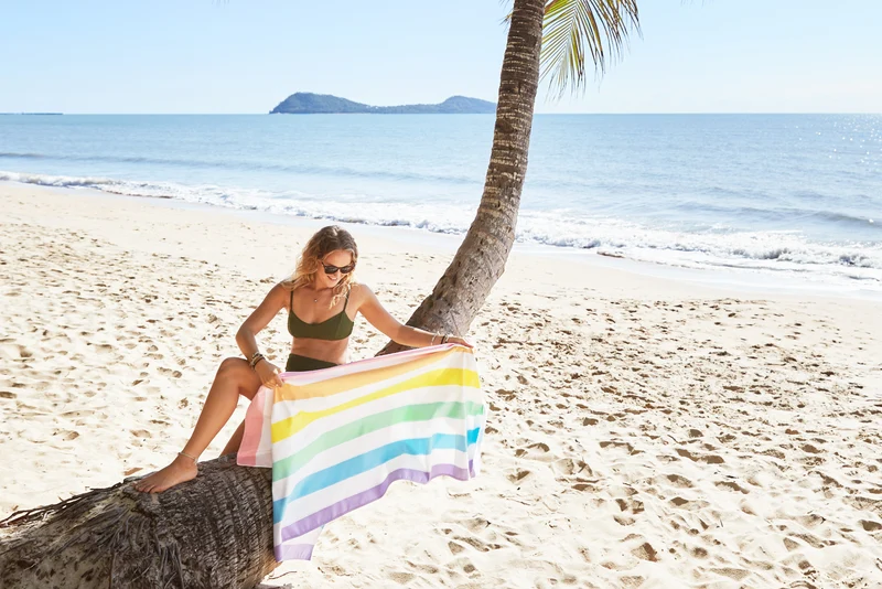 Dock & Bay Beach Towel L Unicorn Waves 160x90cm