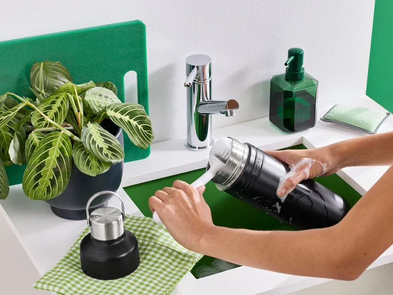 Le Creuset On The Go Trinkflasche schwarz matt 500ml