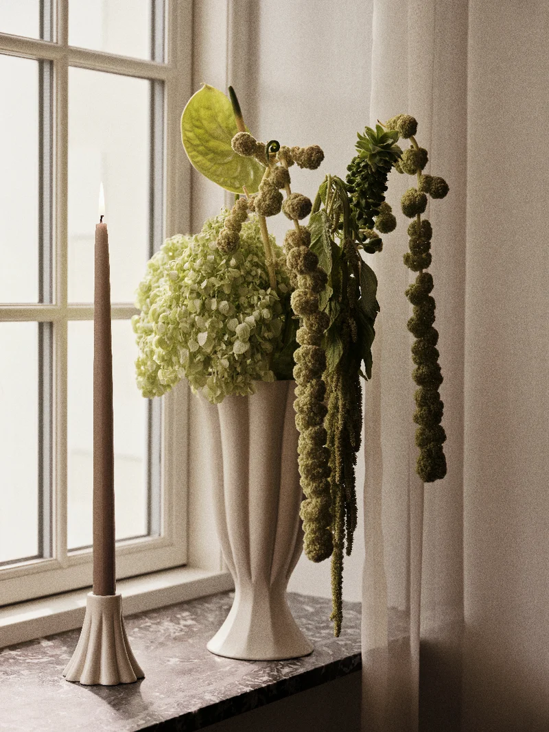Broste Copenhagen Heli Vase S beige 22cm