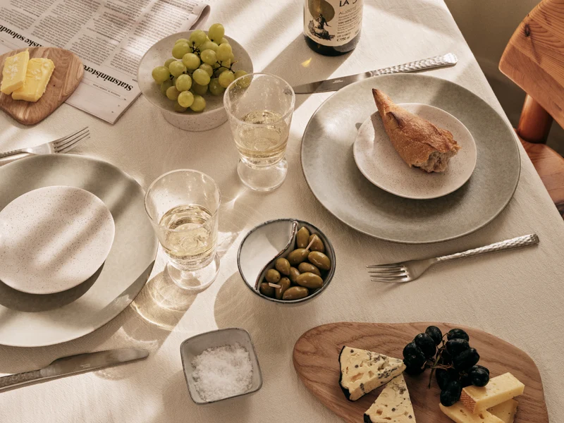 Broste Copenhagen Hammered Weißweinglas klar 0,3l 4er Set