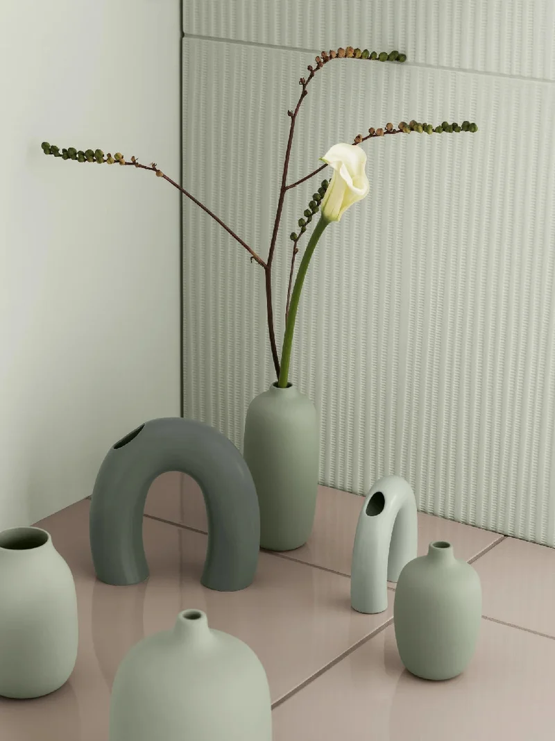 Blomus CEOLA Vase desert sage 19cm