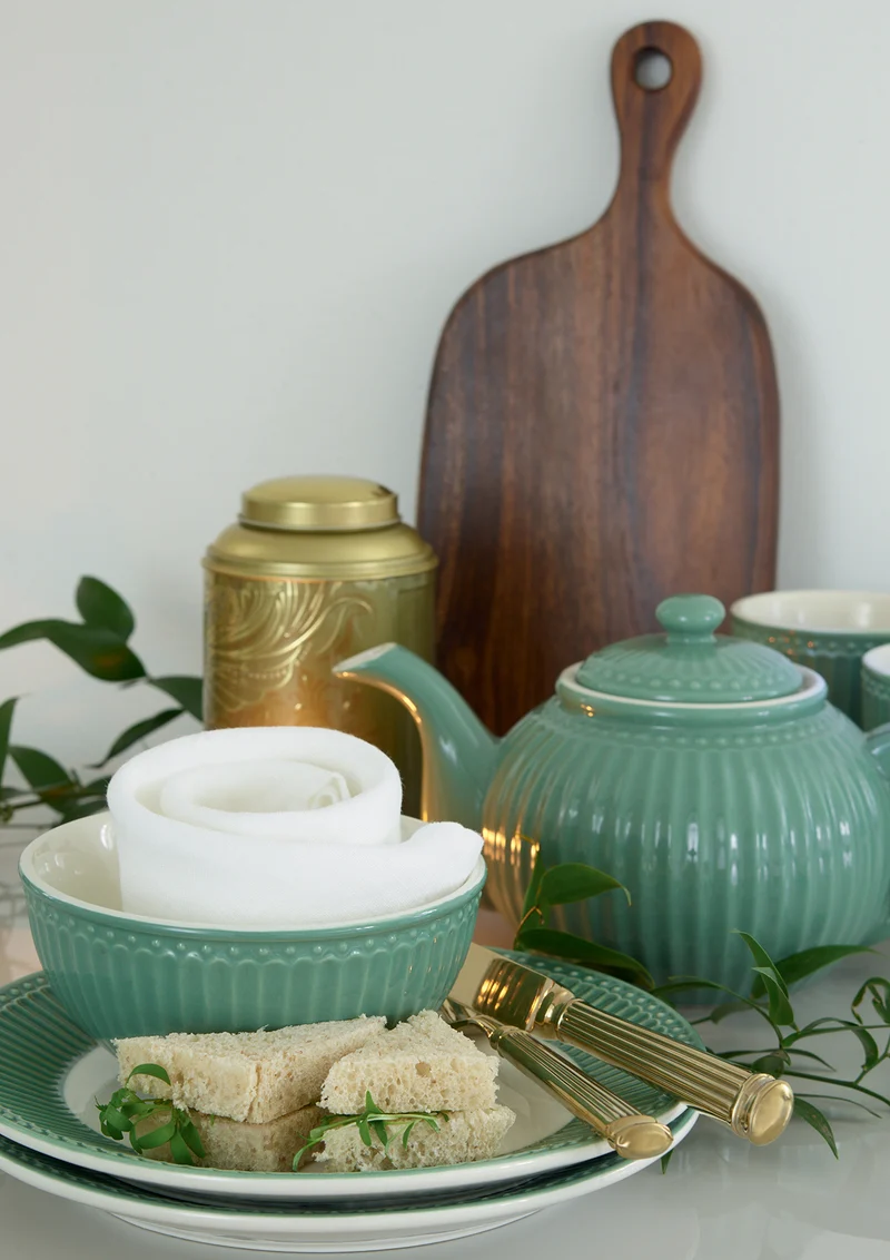 Greengate Alice Becher mit Henkel dusty green 0,4 l