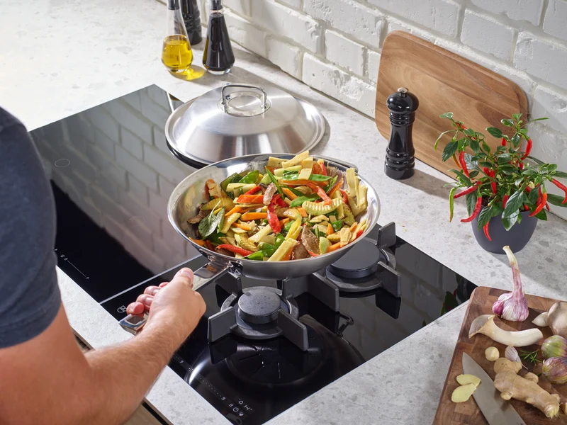 Original-Profi Collection® Wok mit Metalldeckel 30cm