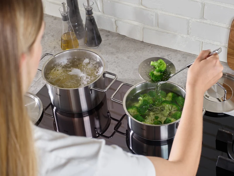 Fissler Pure Collection Bratentopf mit Metalldeckel