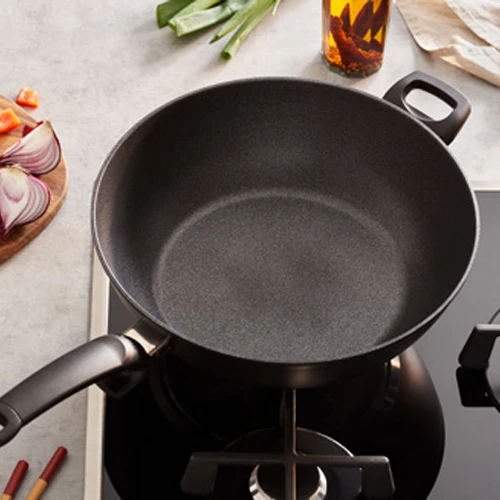 Adamant® Wok
